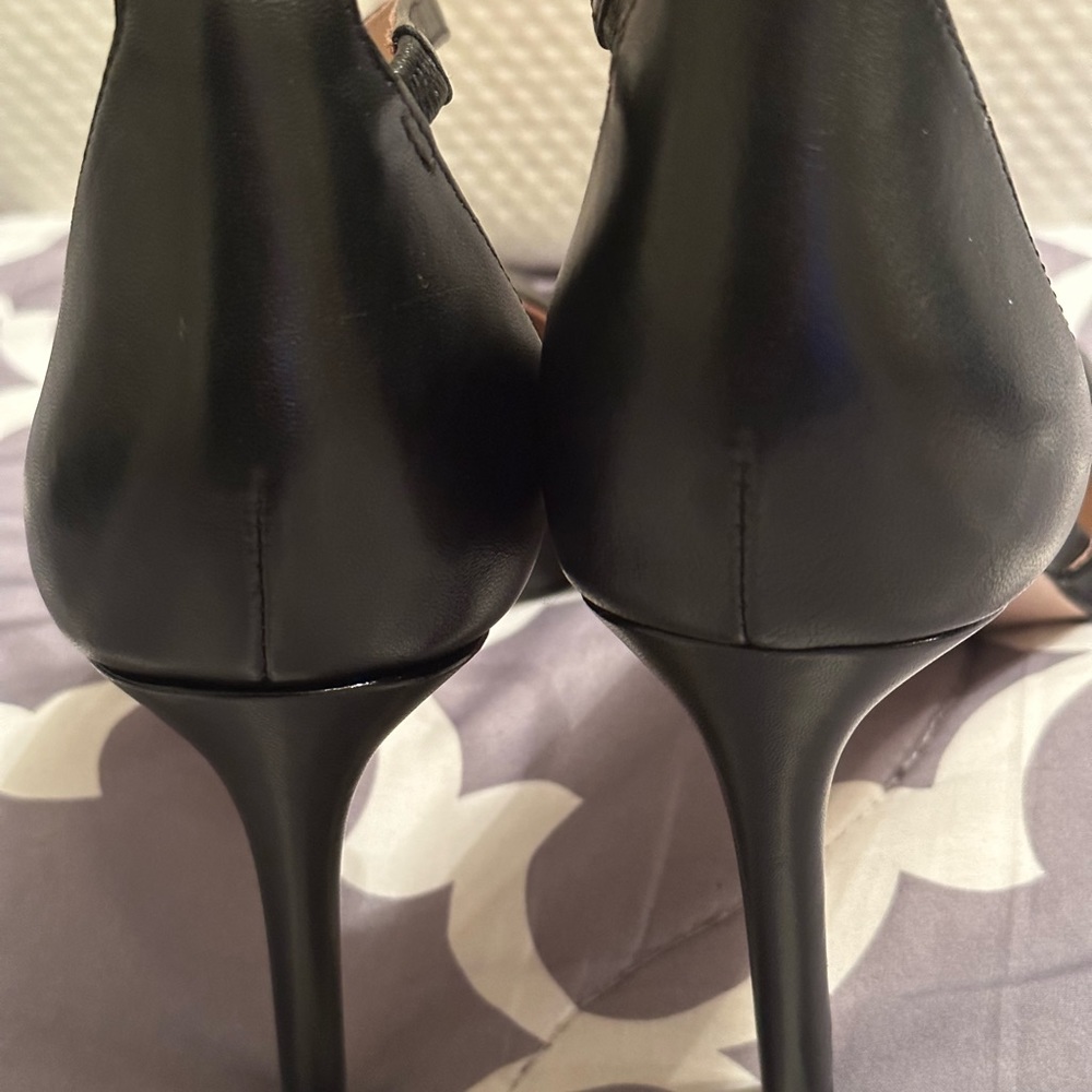 Naturalizer Heels - Picture 4 of 7